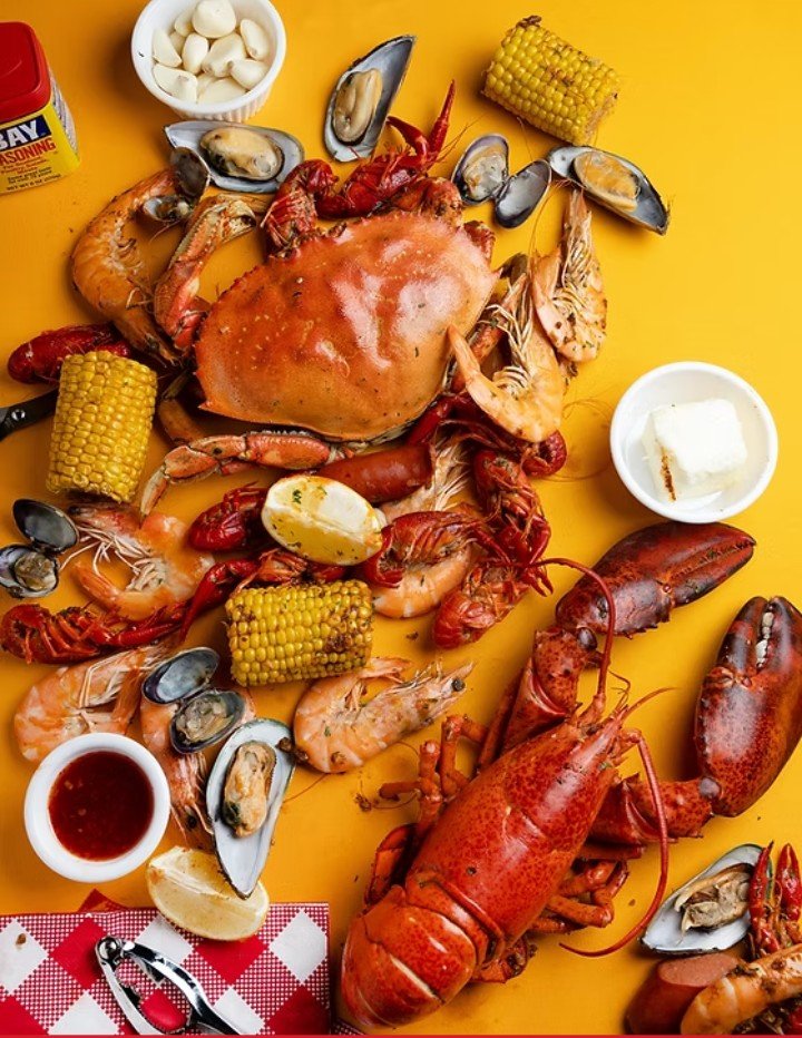 Local Seafood Restaurant Brings Community Flavor 